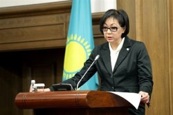 Каирбекова оставила пост первого вице-министра здравоохранения и соцразвития РК